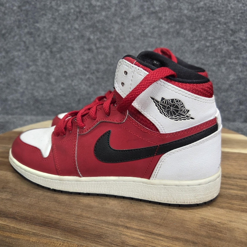 Nike Air Jordan 1 Retro High Shoes Youth‎ Size 4.5Y Gym Red Black 705300-601 - Picture 4 of 12
